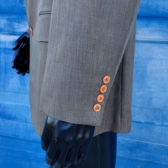 Bonelli Men's (3) Button Lux Blazer. - Picture 9 of 17